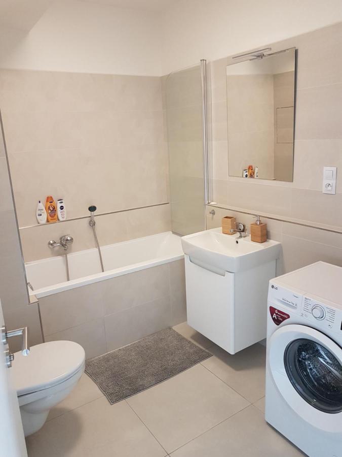 פלזן Kavi Apartments #1, Top Sunset View מראה חיצוני תמונה